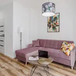 Apartament Enjoy! Mokotow Konstruktorska *