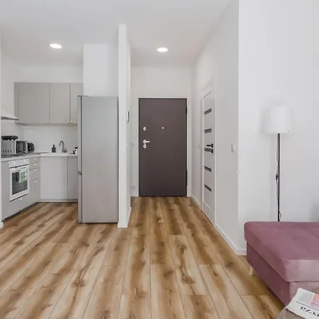 Enjoy! Mokotow Konstruktorska Apartment