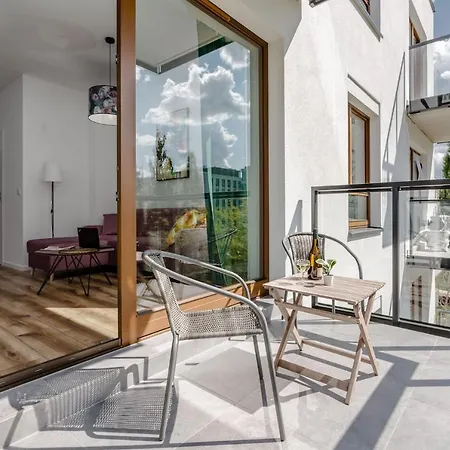 Enjoy! Mokotow Konstruktorska